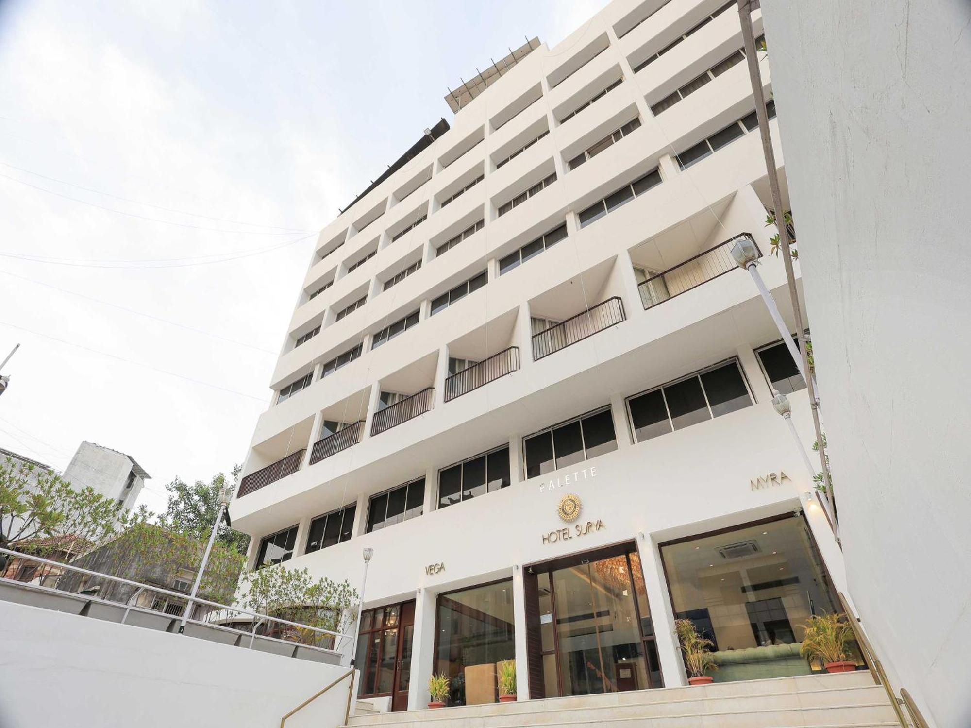 Palette Hotel Surya Vadodara Exterior foto