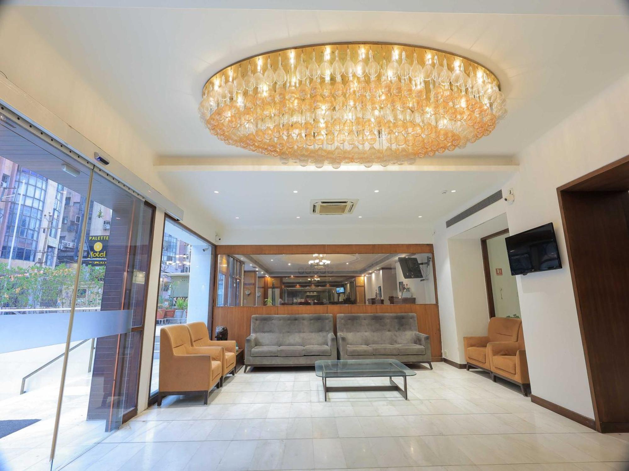 Palette Hotel Surya Vadodara Exterior foto